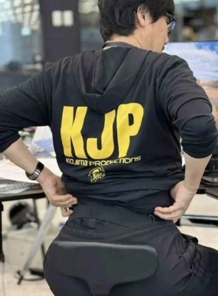 milktst's tweet photo. Ok kojima.. https://t.co/eZLG2WkSio
