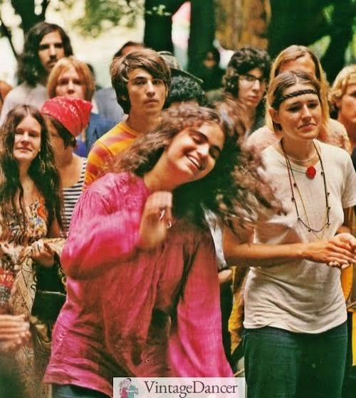 HowSxGotScrewed's tweet photo. “And when they talked about sexual liberation, they often meant that a woman had the duty to say yes rather than the right to say yes or no.” Ghosts of #WmnHist still haunt. https://t.co/OrRs6A15C0 #SexualRevolution https://t.co/q7i0jbxRP0