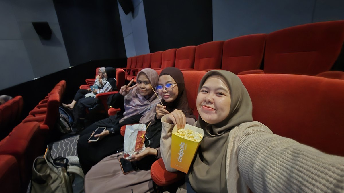 ayunrul's tweet photo. dah lamaaaaaaaa ga nonton https://t.co/MNKkUiVlLL