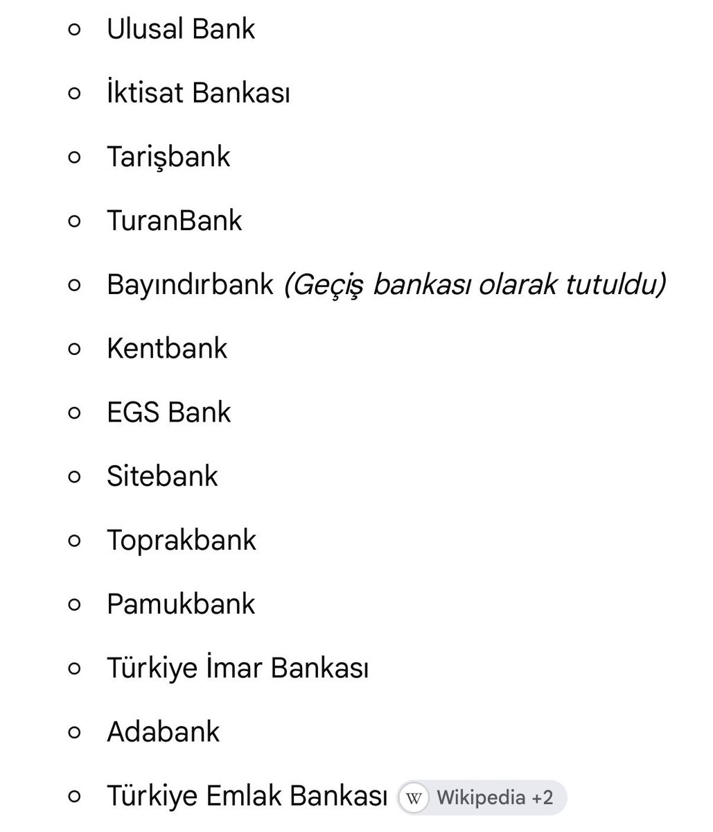 oktayarslan's tweet photo. Türkiye’deki paranız “Bankada duruyor, güvende” diye düşünmeyin.

Türkiye’de banka ile fon arasında güven açısından sandığınız kadar büyük bir fark yok. Geçmişte batan Türk bankalarında parasını kaybeden insanlar oldu.

2001 bankacılık krizini yaşayanlar bunu gayet iyi bilir.

Ama bugün insanların çoğu geçmişi hatırlamıyor. Bankaya para yatırınca risk ortadan kalkmış sanıyor.

Risk ortadan kalkmıyor. Sadece adını değiştiriyor.