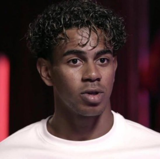 theMadridZone's tweet photo. 🚨 Lamine Yamal: “I WANT Real Madrid in the Champions League.” https://t.co/nKZVKEuAA7