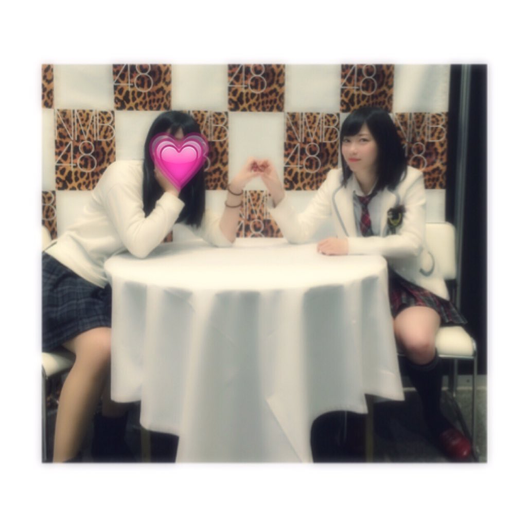 yyyshinamon's tweet photo. 10年ぐらい前のやつ！！
48G撮影会となんば式やったけ？🥲💕💕
他にもいっぱいあるけど昔のスマホにあるんだよな🤦🏻‍♀️

#松岡はな
#中井りか
#小嶋真子
#石塚朱莉 https://t.co/vqCfJ66SDu
