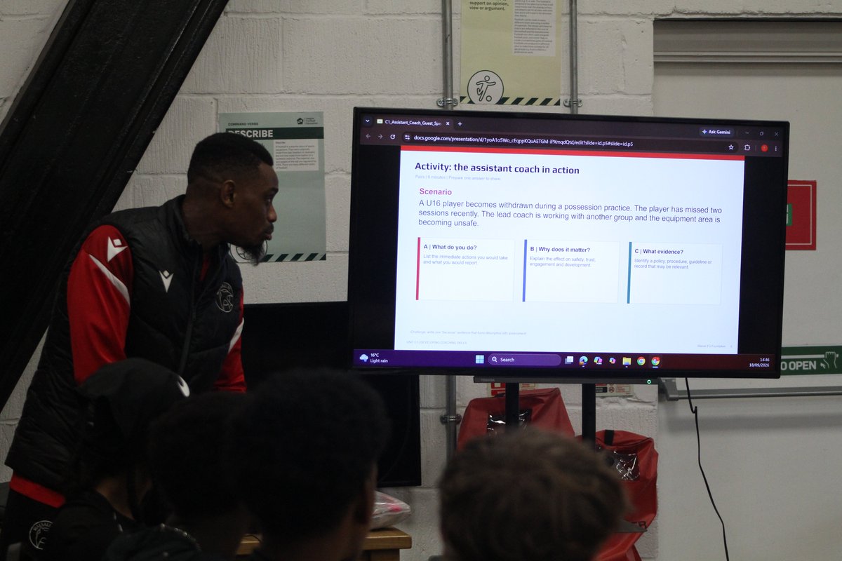 WFCFoundation_'s tweet photo. ๐ @WFC_Academy Coach, Hugo Pinto, paid a visit to our Post 16 Football & Education students this afternoon to teach them about the role of an Assistant Manager.
Thank you for your time with us, Hugo! ๐
#WalsallFCFoundation | #WalsallFC https://t.co/jyYkVnFIUk
