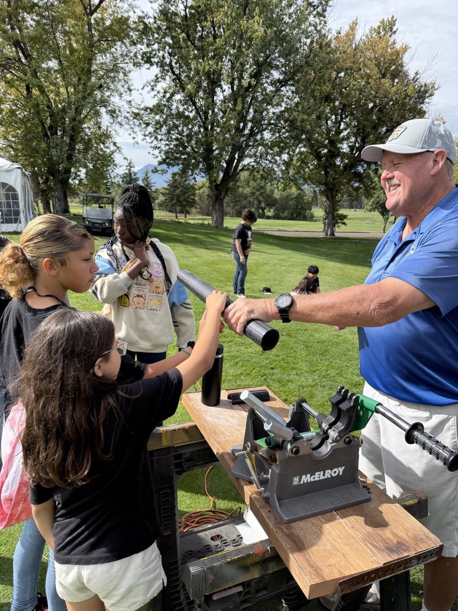 TheFirstGreen's tweet photo. Erin Wolfram and Dave Phipps attended the Patty Jewett Golf Course First Green field trip with 5th grade students from Keller Elementary yesterday! These videos really show how interactive these events are and how quickly the kids became engaged on the course. 

@GCSAA https://t.co/3O9Bc0LsRU