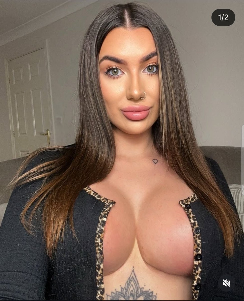 swbattler's tweet photo. I just lost in a battle to @irlg0o0n3r and need to post Kacey who is an IRL

I’m such a loser
#wankchat #cuck #bull #wankbattle https://t.co/3URD5xA6aC