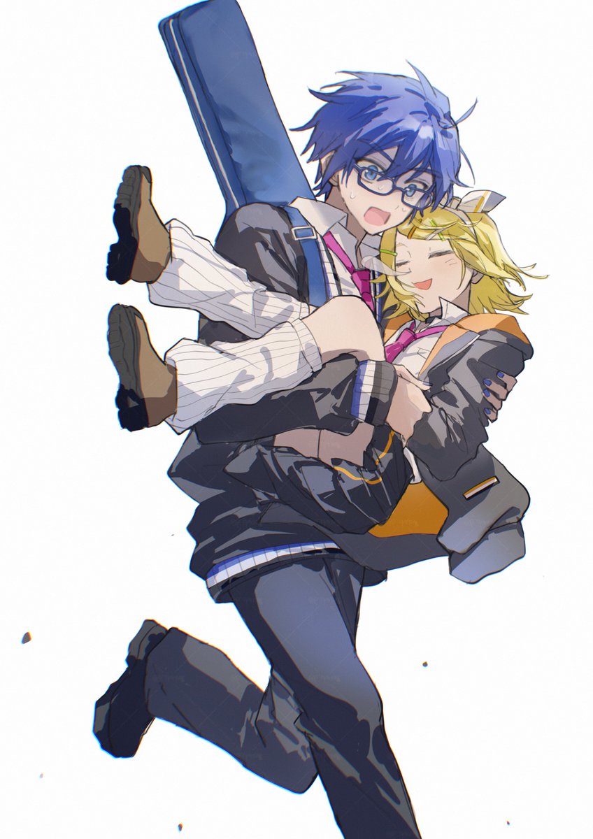 6_chair's tweet photo. 再掲
(本当に姫抱っこだったんだ……大感謝……) https://t.co/tIO4jV78Xw