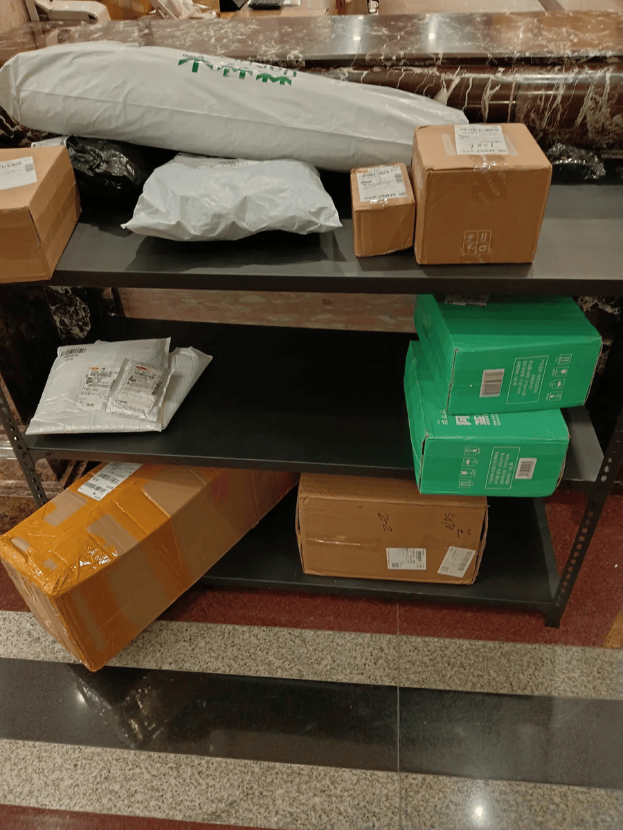 RaelynnBakho's tweet photo. Finalmente llegó mi pedido! La emoción de abrir un paquete nunca pasa de moda ， https://t.co/YRTC6Y8y4F