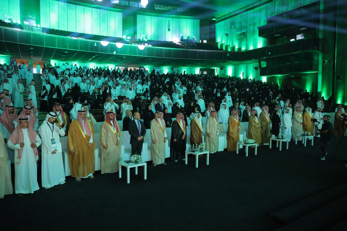 BoeingMidEast's tweet photo. Student innovation is taking stage in 🇸🇦!

We're proud to partner with @InjazSA and to support the Fikra Program, an entrepreneurship competition where students build their own companies to be evaluated by a committee of business leaders and industry experts — including Yasser Mousa, Technology Head for #TeamBoeing 🇸🇦.

This partnership reflects our commitment to investing in initiatives that empower the creativity, ambition, and leadership potential of Saudi youth.