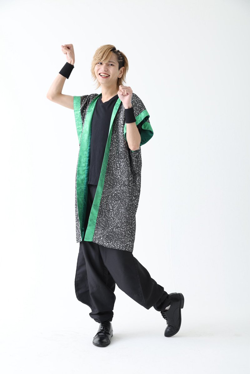 B2takes's tweet photo. *.゜｡:+*.゜｡:+*.゜｡:+*.゜｡:+*.゜｡:+*.゜

ⓗⓐⓟⓟⓨ ⓑⓘⓡⓣⓗ ⓓⓐⓨ

本日はB2takes!!グリーン💚
横田凌一のお誕生日🎂です！

おっちょこポンコツで
ダンスもずっと変だけど
背が高いし顔もカッコいい
絶好調横田がみんな大好き
ずっと絶好調ポンコツ愛され横田でいてね！

*.゜｡:+*.゜｡:+*.゜｡:+*.゜｡:+*.゜｡:+*.゜