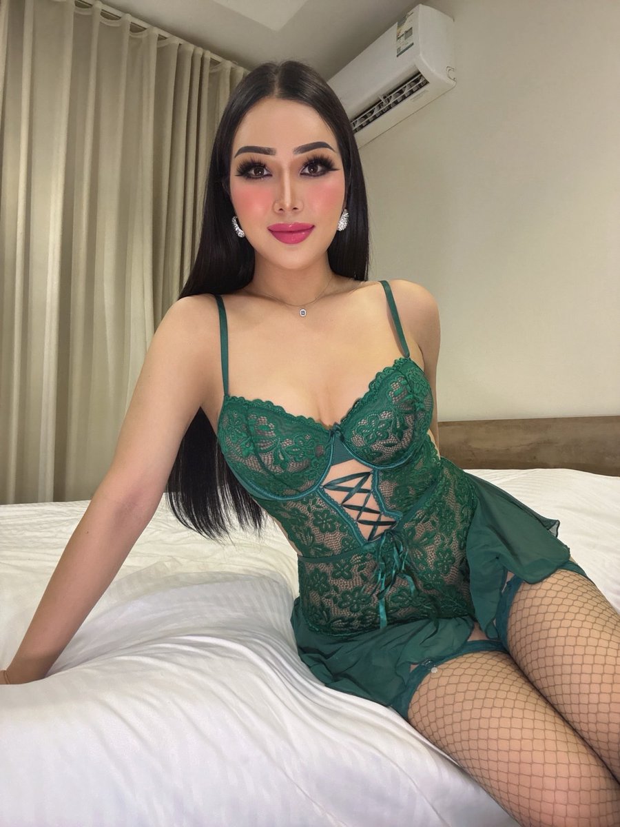 karsdv's tweet photo. #ladyboy_riyadh #ladyboy_saudi 🌷 https://t.co/hGZfGytD7Y