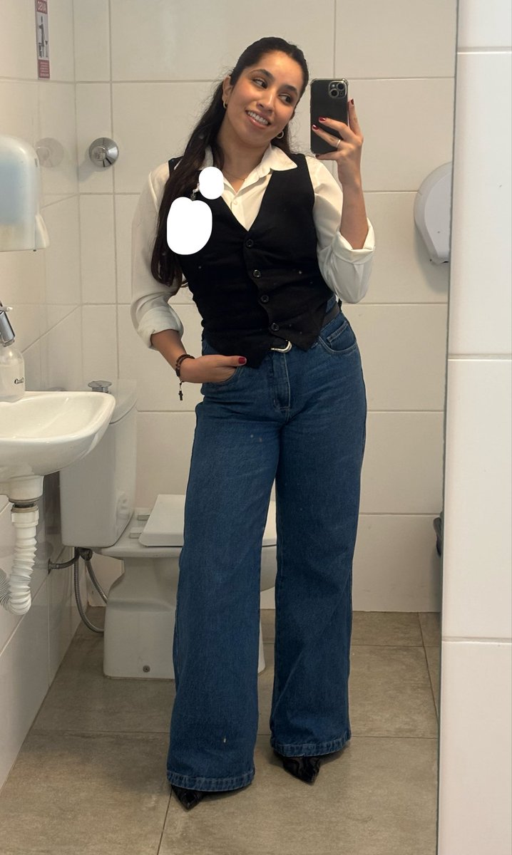 Tonarinogigi's tweet photo. Patrick Jane jeans https://t.co/ckQVZ37c0d