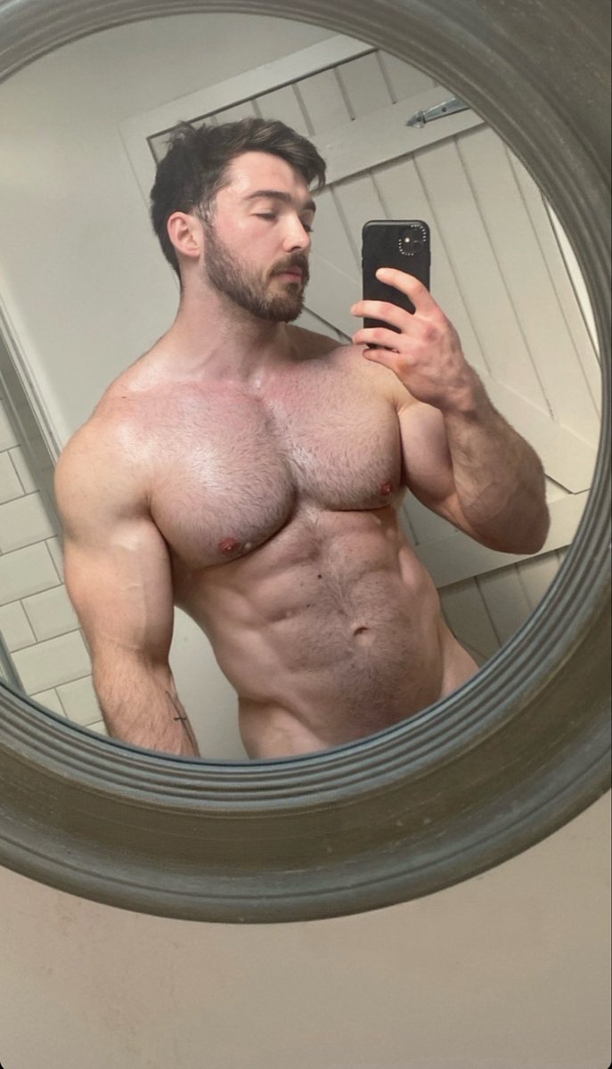 asindumpyy's tweet photo. fuckkkk daddy https://t.co/3sPGAmVVd6