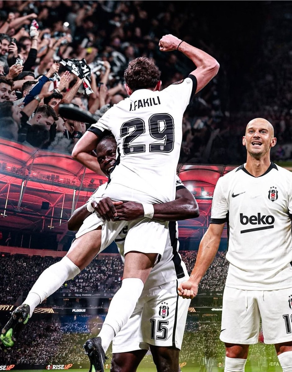iykiBesiktasVar's tweet photo. Zafer inananlarındır 🦅 https://t.co/Ys3jQCJvHB