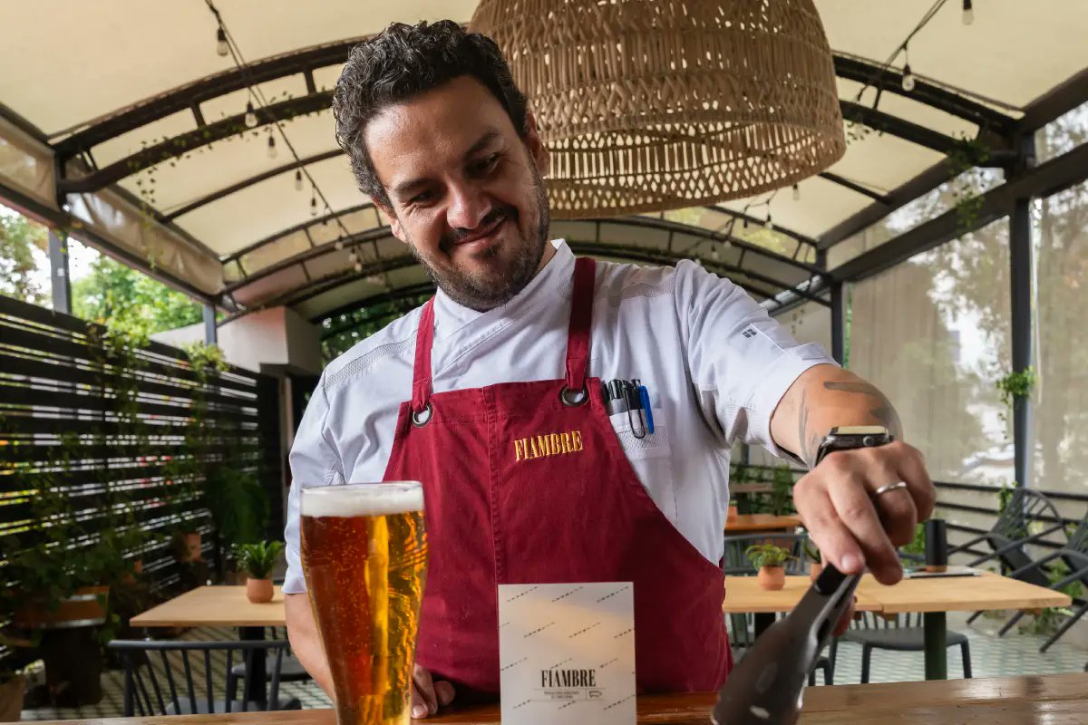 animalgourmet's tweet photo. 🔍 ¿Buscas un lugar con tablas artesanales de charcutería? 🍖 ¡Ya lo encontraste! Fiambre es un lugar en la CDMX ideal para ti ✨ Te platico más aquí 👇
https://t.co/4qlyRCQQp0

#Animalgourmet #Charcutería #Fiambre #CarneSeca https://t.co/V1Xl4ftIUO