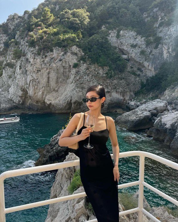 versjxne's tweet photo. my girlfriend material no.1 ความวัสดุแฟนสาวของเจนนี่ ไวบ์ดี เทสเริ่ด แต่งตัวเก่งแต่งได้หมดทุกลุค น่ารัก เซ็กซี่ เท่ บอส ได้หมดเลยแล้วแต่วัน ใครได้เจนนี่คิมเป็นแฟนคือโชคดีตาย คนสวยขา อ่ยคิดถึงพี่เจน>< https://t.co/LsoS0btiPs