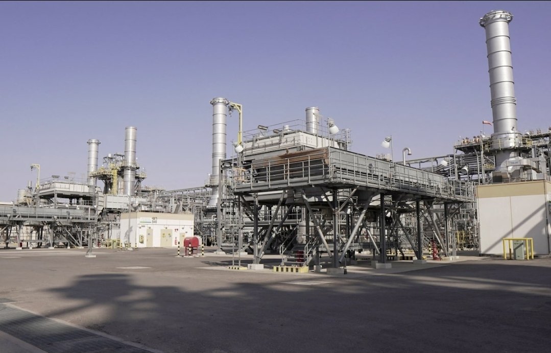 Naija_PR's tweet photo. Saudi Arabia’s supply problem could mean more money for Nigeria and higher costs for Nigerians

Saudi Aramco has told European refiners that some October crude deliveries will not arrive after a drone attack damaged pumping stations on the kingdom’s crucial East-West pipeline. The pipeline normally helps move Saudi crude to the Red Sea while bypassing the troubled Strait of Hormuz. 

For Nigeria, there is an uncomfortable win-and-lose scenario.

European refiners suddenly searching for replacement barrels could increase demand for crude from alternative suppliers. Poland’s Orlen, for example, has already bought additional cargoes from several regions after Saudi disruption. Nigerian grades could potentially benefit if they fit refiners’ requirements. 

Higher crude prices can also mean more export earnings and potentially higher government oil revenue.

But ordinary Nigerians may experience the opposite side.

Brent was trading above $104 per barrel on September 18 amid the supply concerns.  Crude is a major input in petrol, diesel and aviation fuel pricing. If elevated prices persist, refiners face higher feedstock costs, which can eventually affect fuel prices, transport fares, logistics and ultimately food and other goods.

So an oil-producing country can actually earn more from expensive crude while its citizens simultaneously suffer from expensive energy.

That is Nigeria’s oil paradox: what looks good on the government’s revenue sheet can feel very different at the filling station.