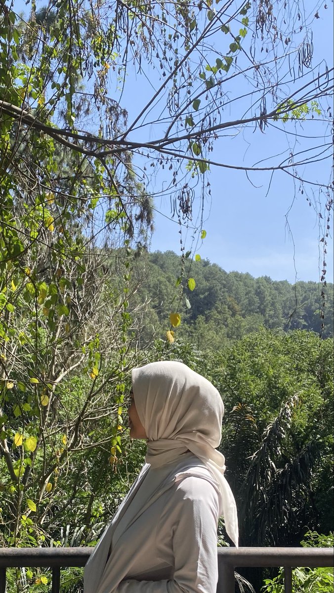 dedesilma_'s tweet photo. Siapa manusia paling bodoh di dunia? “Hallo, its me” https://t.co/vynvhkav5r