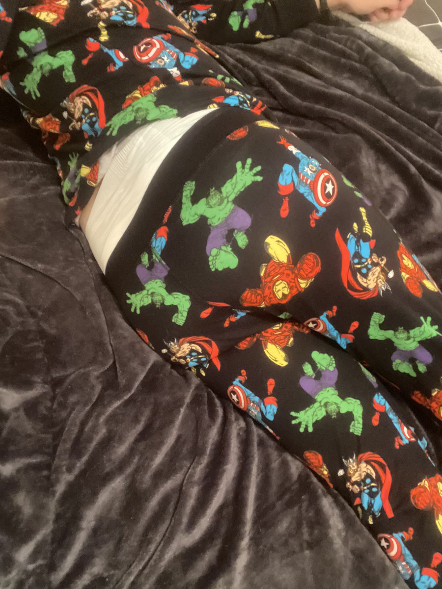 nerdydluk's tweet photo. The Kiddo Junior Maxi Plus is my new fave and go to. They are so comfy. The tapes and elastic seem to fit amazingly. Plus the colours really are 90s Pampers vibes. They barely sag, or pull down. Unlike Str8 Up's and others I've worn #abdl #nappyboy https://t.co/zMB1VMoTg8
