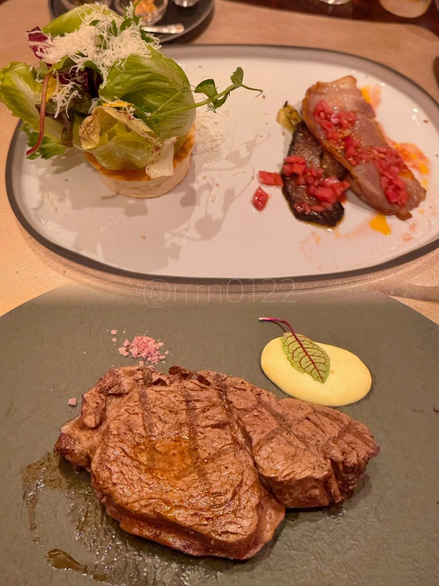 0743Bsk's tweet photo. さむい朝、布団が恋しい
伏線の回収がうますぎて鳥肌たった
小さな幸せに感謝🍀 https://t.co/57f7wIN3Uf