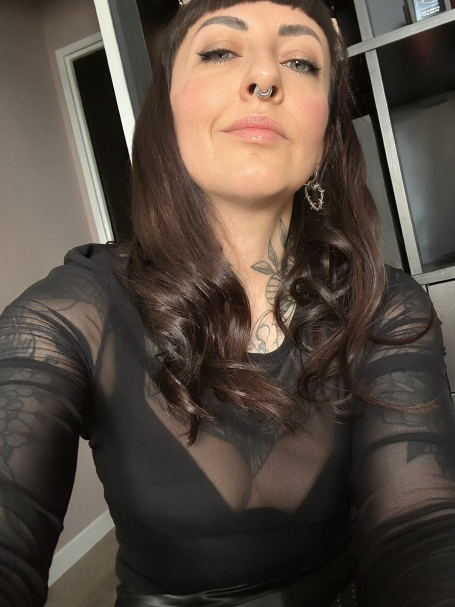 DivineValtesse's tweet photo. Il y a du neuf sur OF et LF 🔥

https://t.co/VjVmWKfv7t

https://t.co/ddCHomS0UD https://t.co/7wKZIXN57S