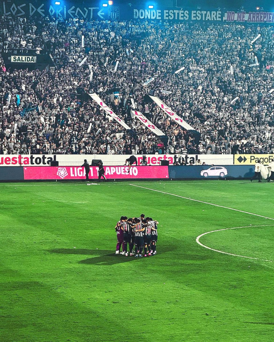 LosDeOriente99's tweet photo. 🗣 ¡Y COMO SIEMPRE TÚ ME VOLVERÁS A VER! 👊🏾🇫🇮

Hoy como cada fecha, seguimos ALENTANDO porque este amor no es para cobardes. Hay camino por recorrer y todos tenemos que sacarnos la ptm en cancha y tribvna. ¡HOY HAY QUE GANAR!

#ArribaAlianza #ConHuevoyCorazón https://t.co/4EEx1shK0y