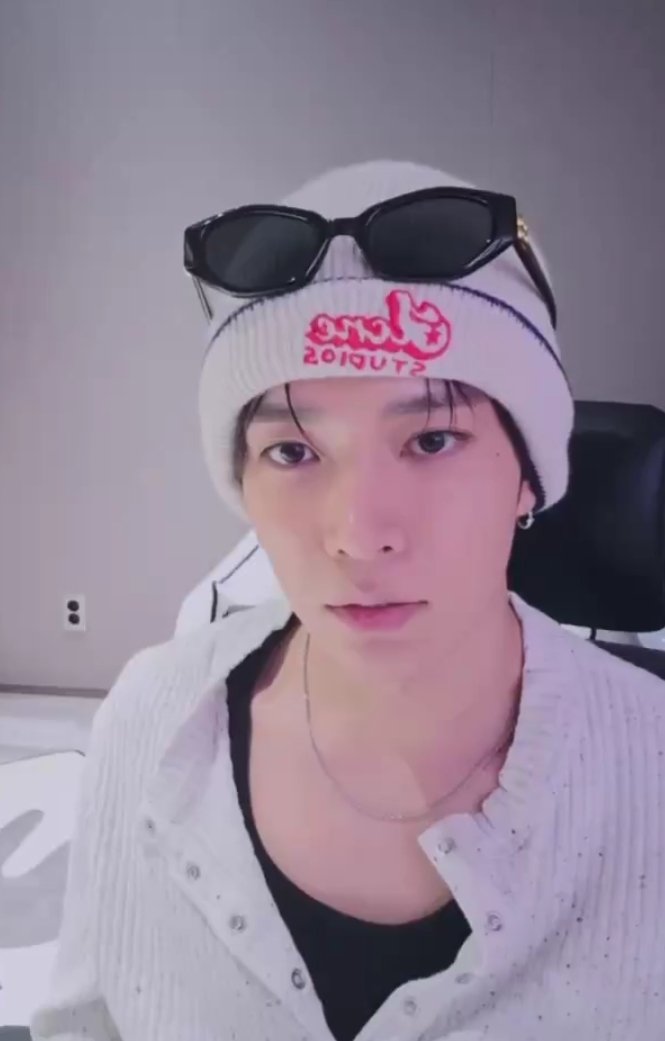zZzZzZz7_7zZz's tweet photo. 😭💔heeseung😭💔played💔😭“heartbreak💔😭aniversary”😭💔on💔😭his💔😭live💔😭today💔😭on💔😭18💔😭sept😭💔which😭💔😭is💔😭when💔😭enhypen😭💔😭was💔😭formed💔😭and😭💔😭also💔😭they💔😭made😭💔this💔😭tiktok💔😭on😭💔it💔😭 https://t.co/NF0SEms0nU