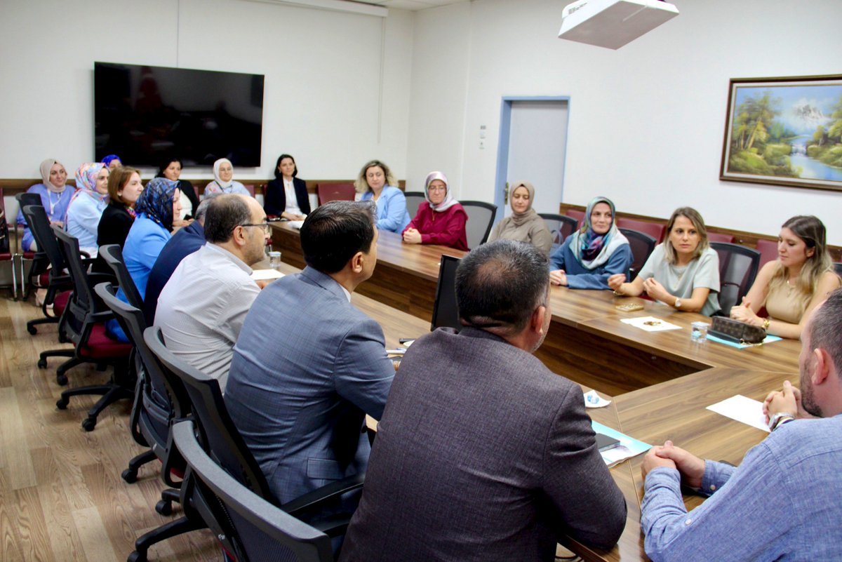 KayDevletHastan's tweet photo. Kayseri Devlet Hastanemizde Sağlık Tesisi Değerlendirme Standartları (SDS) Merkezi İl Değerlendirmesi Gerçekleştirildi.

https://t.co/VHSEPCIPhQ

#sds
#Kaliteözdeğerlendirme
@saglikbakanligi 
@sbkhgm 
@sbsggm 
@sbshgm 
@kayseriism https://t.co/6NPgCERFJA