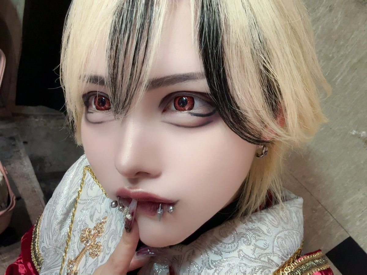 boku_isnt_alive's tweet photo. 🥺？😠！ https://t.co/jvd4XobKmF