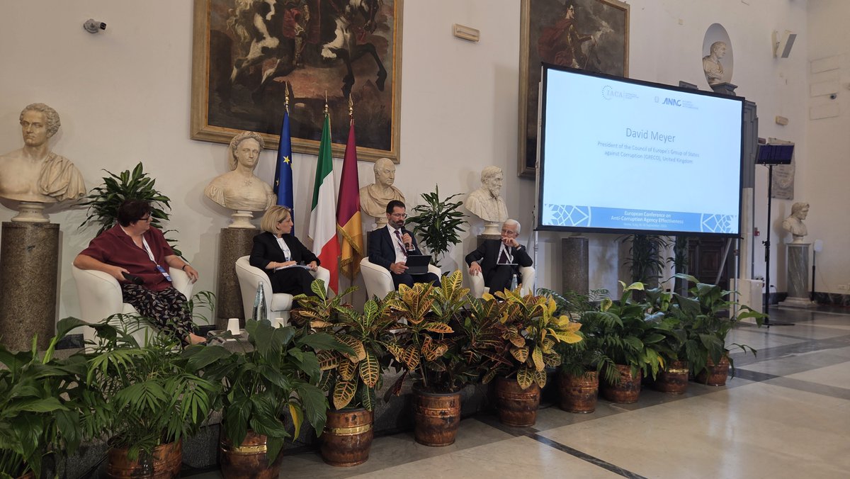 CoeGreco's tweet photo. #Rome : M. Meyer, Président @CoeGreco, a présenté la vision du GRECO sur la 1ère stratégie anti-corruption de l’UE, l’importance d'un suivi indépendant et d’une coopération renforcée à la conférence de @IACA_Academy &amp; @AnacNazionale 

👉https://t.co/XUgmJkgp7J https://t.co/sDCHlzCbgt