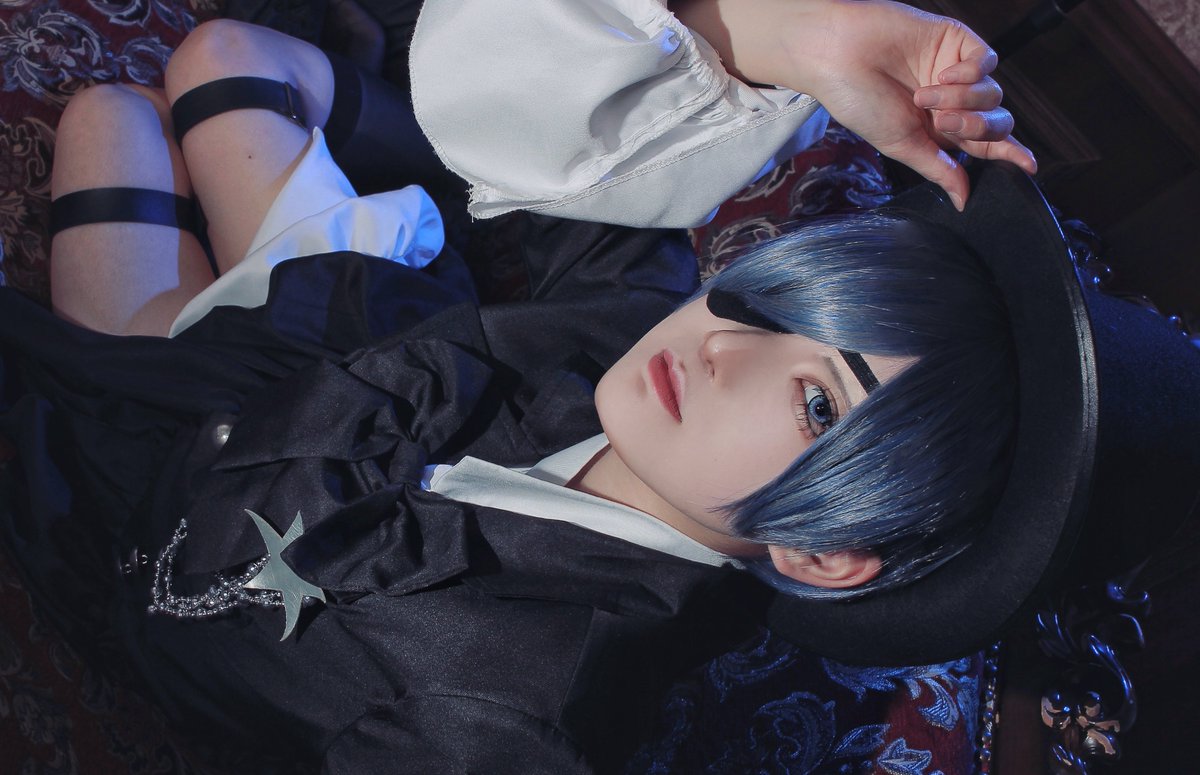 simesabas2's tweet photo. cos.黒執事

︎︎ ︎︎ ︎︎ ︎︎  ︎︎    ︎︎  ︎︎ ︎︎ ︎︎ ︎︎·.⟡𝒜𝒩𝒩ℐ𝒱ℰℛ𝒮𝒜ℛ𝒴⟡.· https://t.co/I7KN6kXKK2
