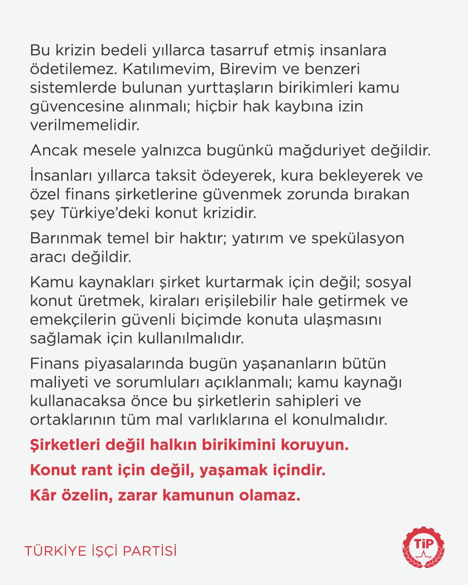 tipgenelmerkez's tweet photo. Şirketleri değil halkın birikimini koruyun. Konut rant için değil, yaşamak içindir.

Kâr özelin, zarar kamunun olamaz! https://t.co/fudvJDvf2h