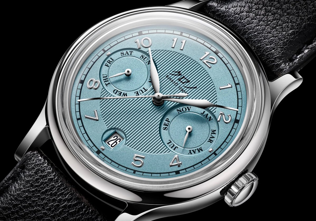 Refzerowatch's tweet photo. Hajime Asaoka considered Saxe blue for last year’s Kurono Calendrier, couldn’t quite let the idea go, so Kurono made a small batch anyway.

I really like the idea behind Small Batch Releases: unallocated movements and components turned into off-calendar watches Asaoka simply wants to make.

Images: Kurono Tokyo