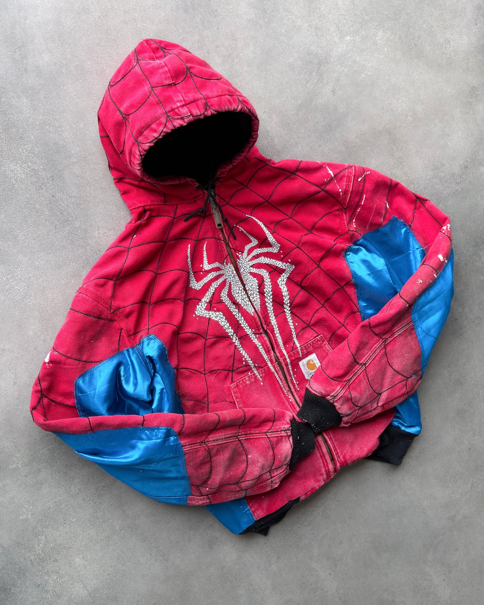 ComplexStyle's tweet photo. Spider-Man jacket by artificialfever https://t.co/U3NMiZr3G6