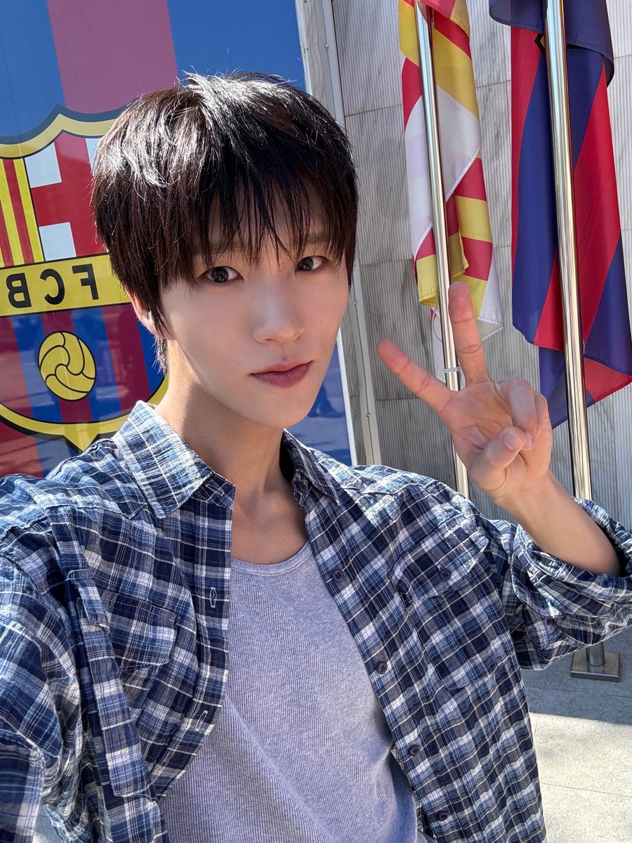 wichumedia's tweet photo. [260918] 🌳📸 23:44 HKT https://t.co/gOQC4HwMV0