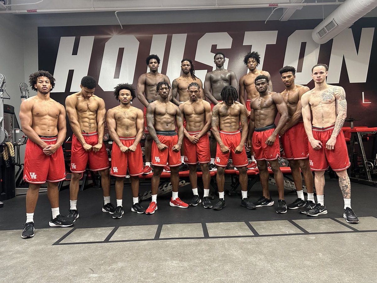 ryanhammer09's tweet photo. Easy to understand why Houston plays the way they do bc GOOD LORD look at these demons

S&amp;C system has gotta be insane 😭💪
@CoachAlanBishop !!!!! https://t.co/2SYYHVaymS