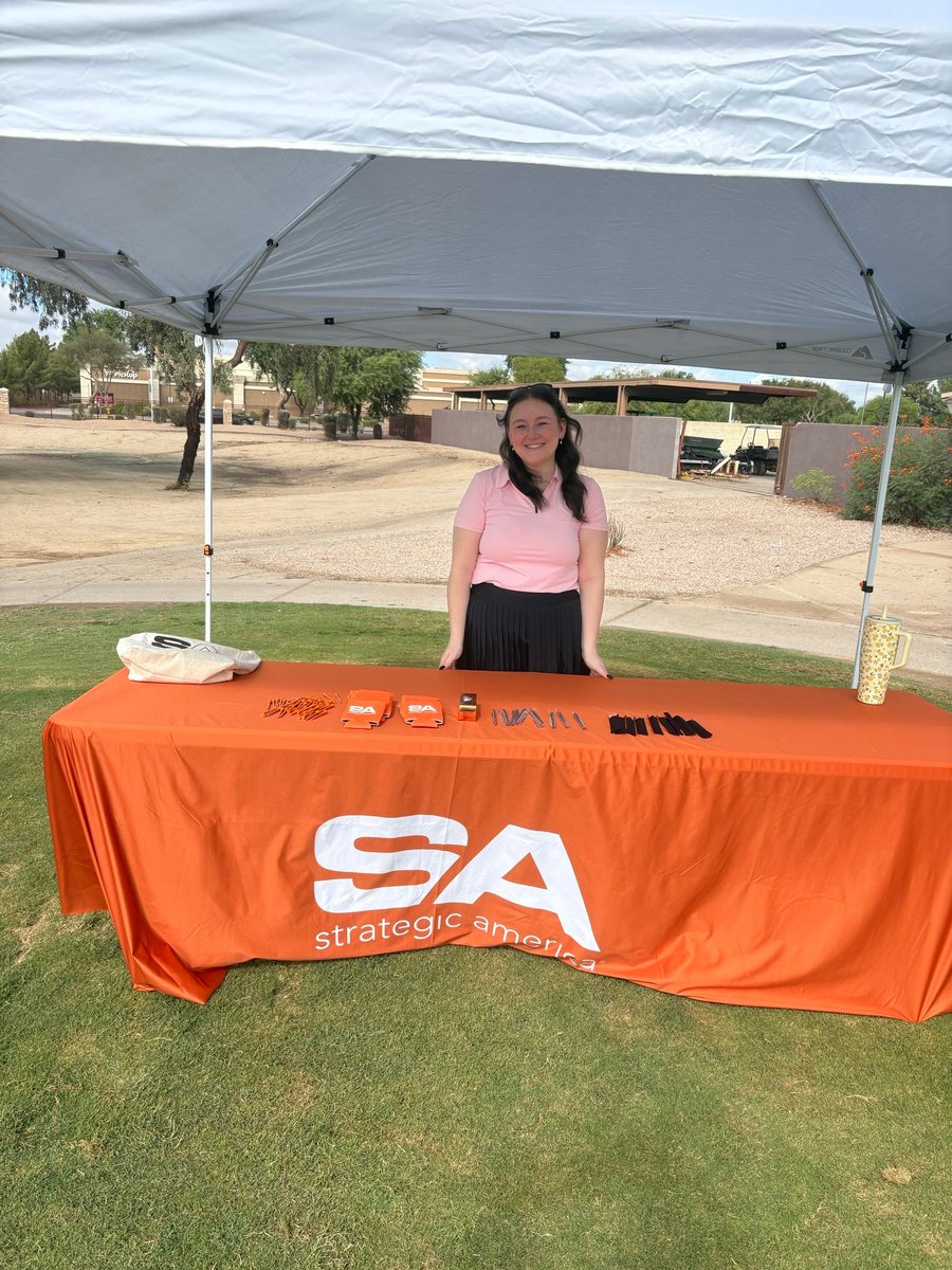 SABetterWay's tweet photo. SAers Emily and Sam had an amazing visit to Phoenix, AZ, meeting with two Lennox dealers and attending the Premier Dealer Golf Tournament.   It was a great opportunity to connect with clients and industry partners, strengthen relationships and spend time with our clients. https://t.co/TyEdnmPFgp