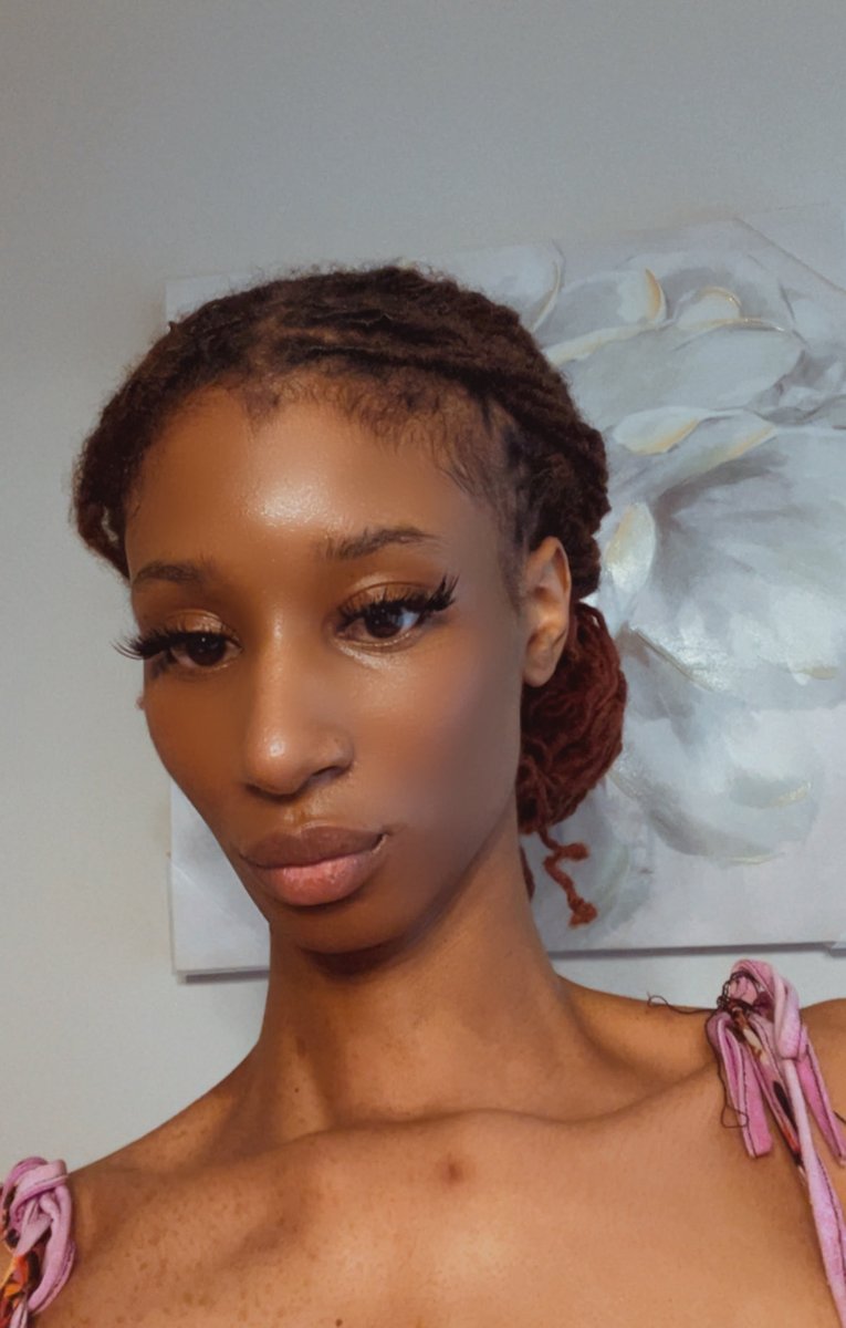 Akasha_lacancer's tweet photo. Good morning bea😌💟🫧#luvergirl#morningmode☀️ #atlmodel #softart #morningbeautiful https://t.co/MeIlFrRt06