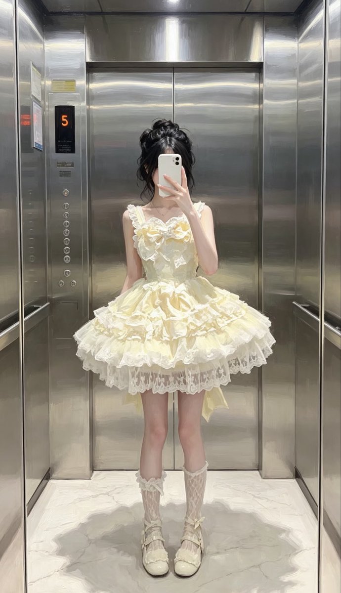 CronkShawna's tweet photo. 这个点有真人吗？今日份OOTD  

开脱！！上供！！  

真的给b看，反正不要🚪 https://t.co/QxKoTmJy3s