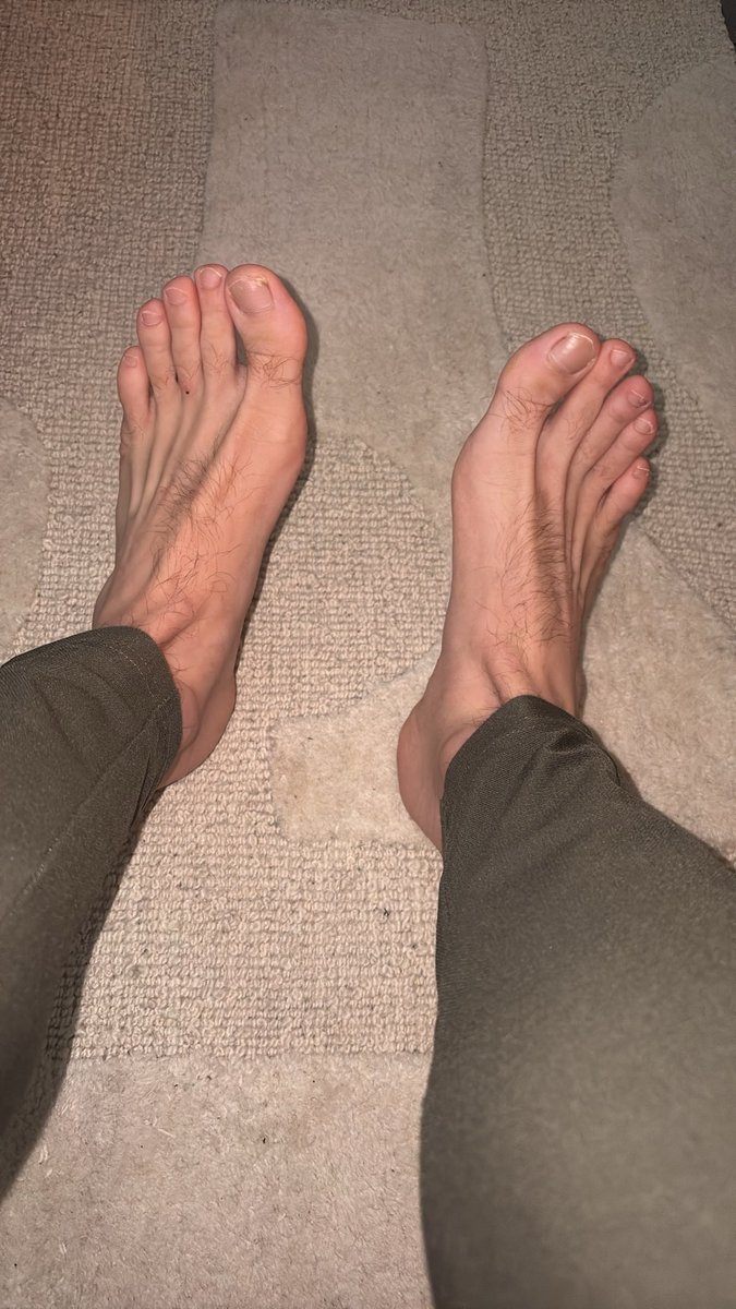 dutchfeetguy's tweet photo. 😜 https://t.co/sjnSd5tZP6