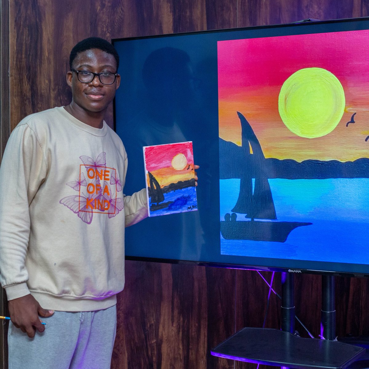 DataLead_Africa's tweet photo. They came with creativity, we gave them the canvas. 

And the results? Pure creativity! 
Swipe through and see the colours, smiles, and masterpieces that made the day one to remember. 

#DataLeadAfrica #SipAndPaint #CreativeVibes #MomentsThatMatter https://t.co/Xau7W8ivtb