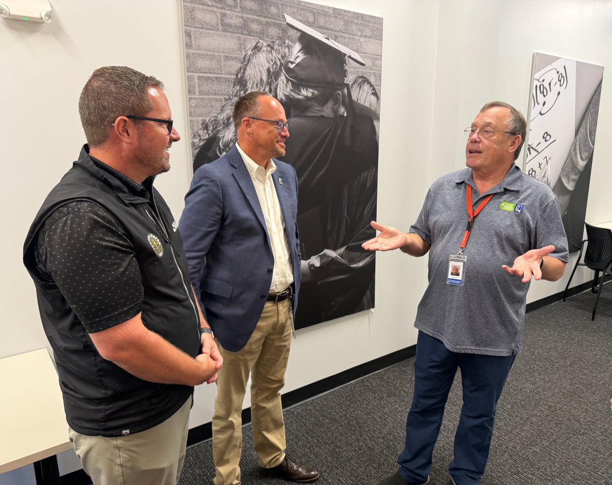 MayorJensen's tweet photo. I was glad to join my friend and mentor, former Senator Luke Kenley,  for a tour of #Noblesville’s new @TheExcelCenter on Conner Street, operated by Goodwill of Central & Southern Indiana. The Excel Center is a public high school that gives adults the opportunity to earn an Indiana Core 40 high school diploma. 

I’m grateful for the care that went into designing this facility, including removing barriers by providing child care and academic support. I’m proud to have the Excel Center in Noblesville and of the students furthering their education in America’s Hometown.