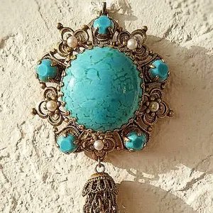 renaissancefai's tweet photo. Vintage Made in Germany Turquoise Glass Brooch, Czech Hubbell-Style Cabochon, Filigree Tassel, Mid Century
https://t.co/ezEW1ZFsXO?
#brooch #vintage #turquoiseGlass #Hubbell #tassels #Germany #CzechGlass #filigree #midcentury #long #dangles https://t.co/3o6TG8lWDk