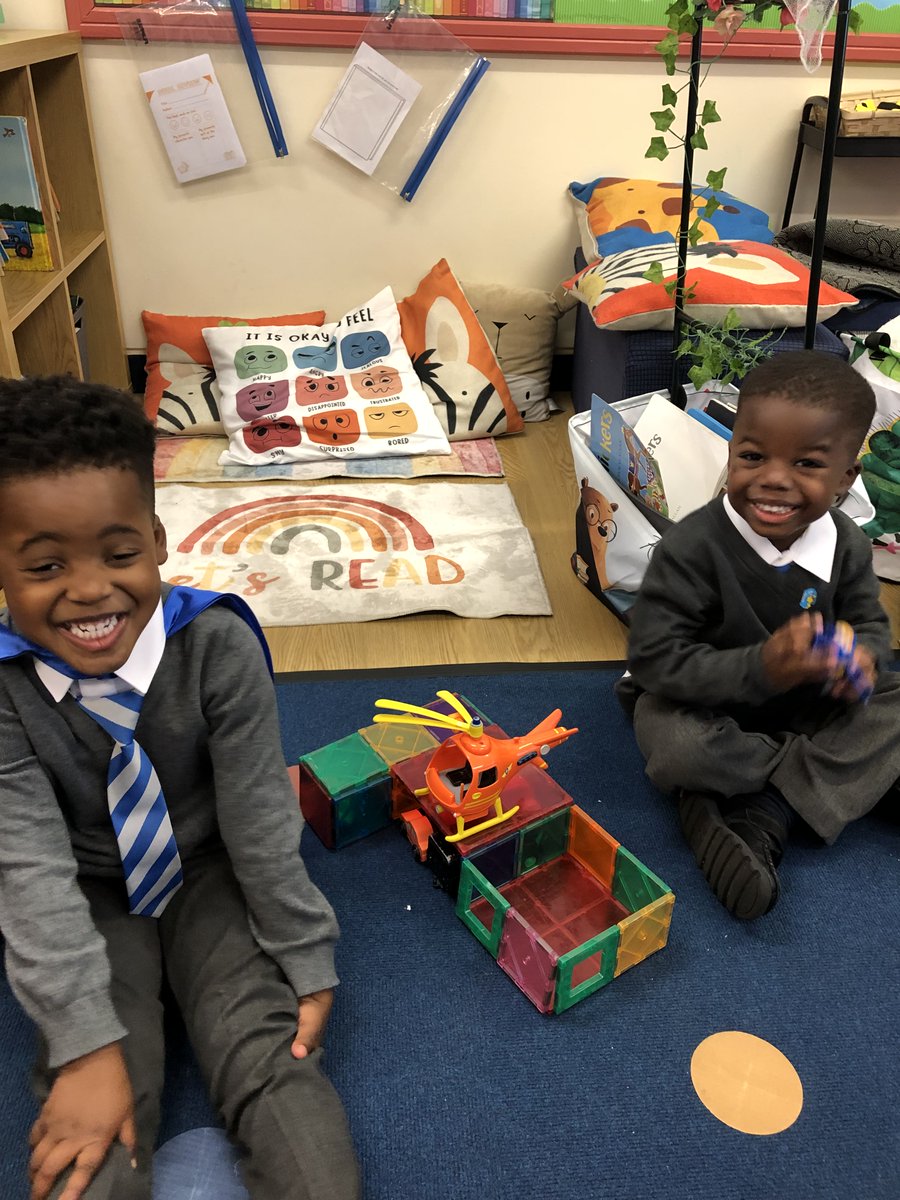 ststephenscps's tweet photo. #Reception have had another great week exploring the classroom and outdoor learning area. https://t.co/tIt340b3HW