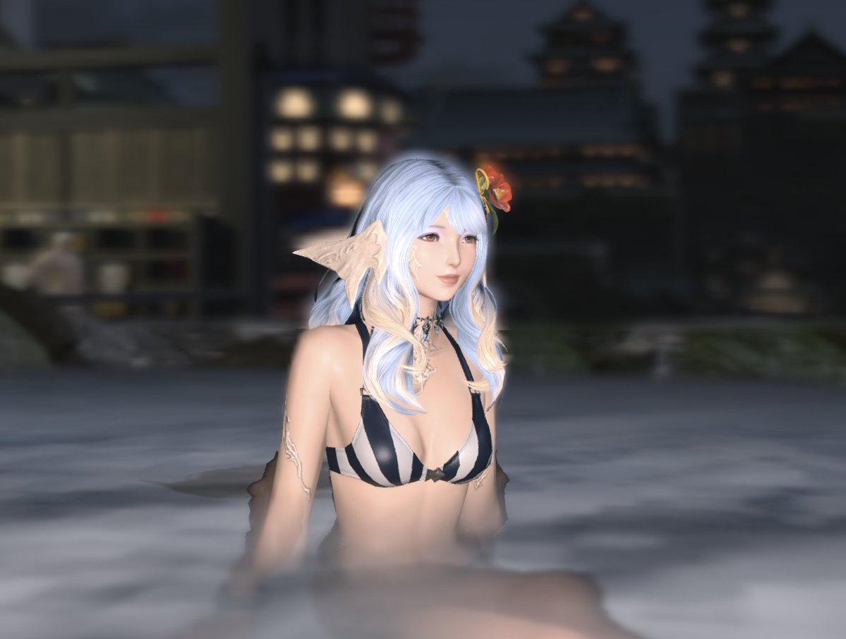 YuanaClahza's tweet photo. 今夜は久しぶりにクガネ。温泉入ってねまー��＾＾
後ろのおじさん、女湯から見えるとこで裸でつっ立てるのー。なので思いきりぼかしましたww https://t.co/CYGaJtu63p