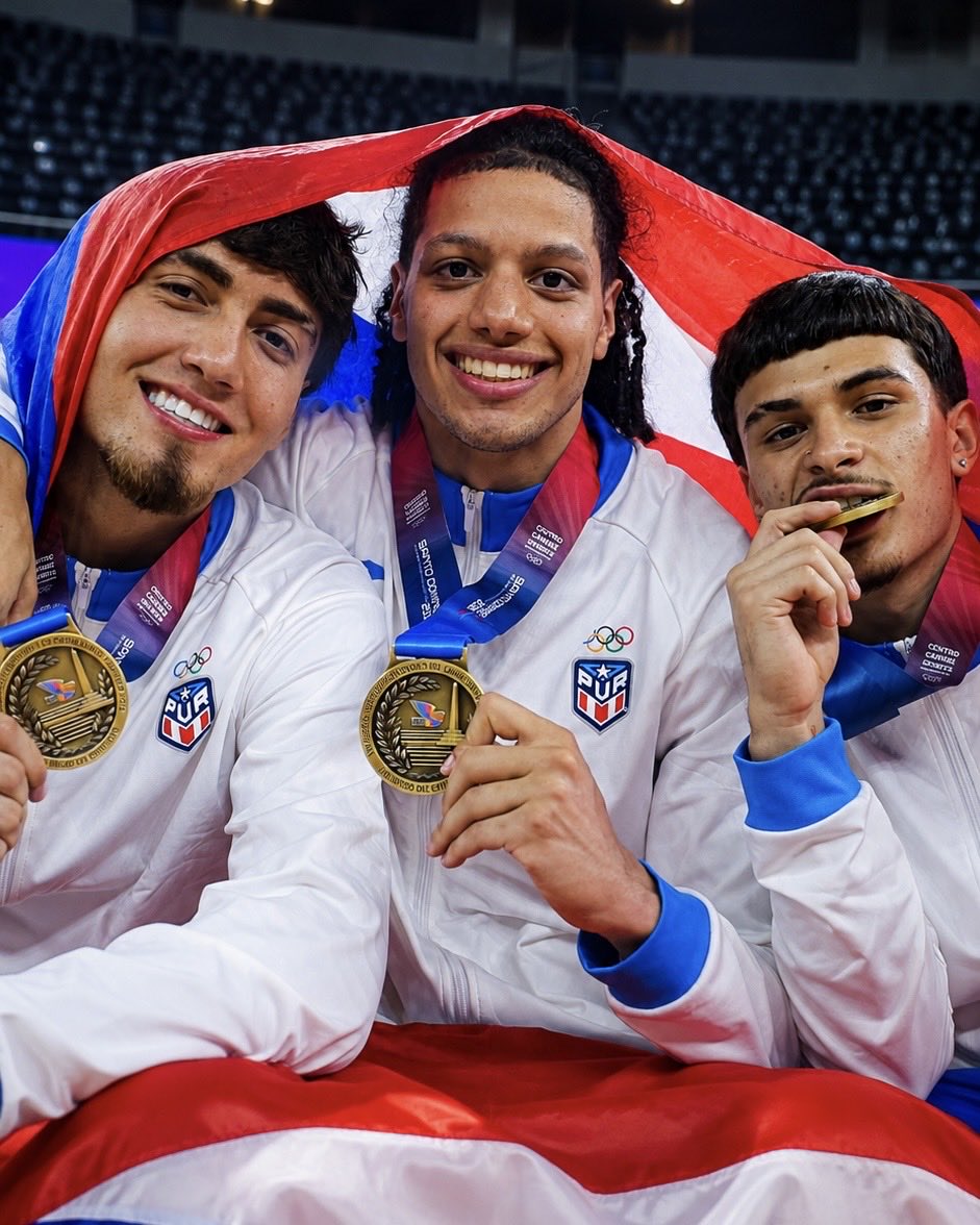 FAQ2026's tweet photo. 8,500 against Us. One goal. GOLD. 🇵🇷🥇

🎬 GOLD MEDAL GAME — Santo Domingo 2026 Full game story on https://t.co/YKY2315VQN https://t.co/8LU1FekQMe