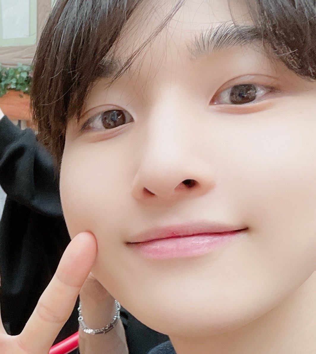 hbsaurus's tweet photo. 100점짜리 고무짜기하실분 ㉻㉻㉻㉻㉻ https://t.co/xfUWDnnxo0