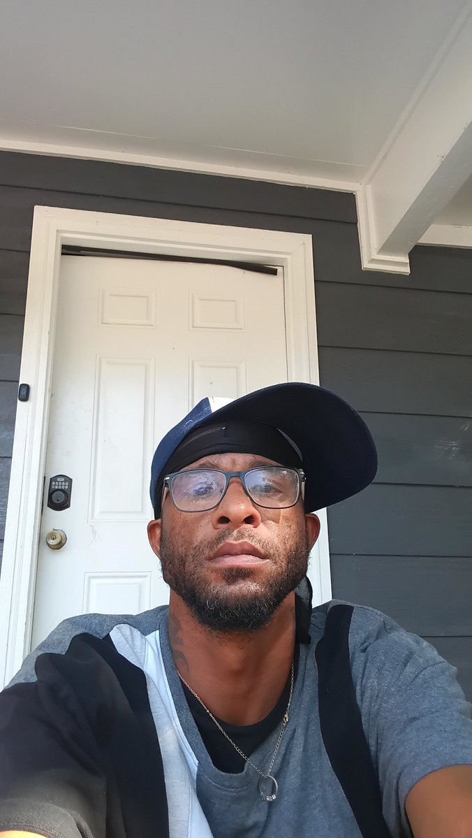 JayJay_00jackso's tweet photo. Whats happening https://t.co/31pVihNnkQ