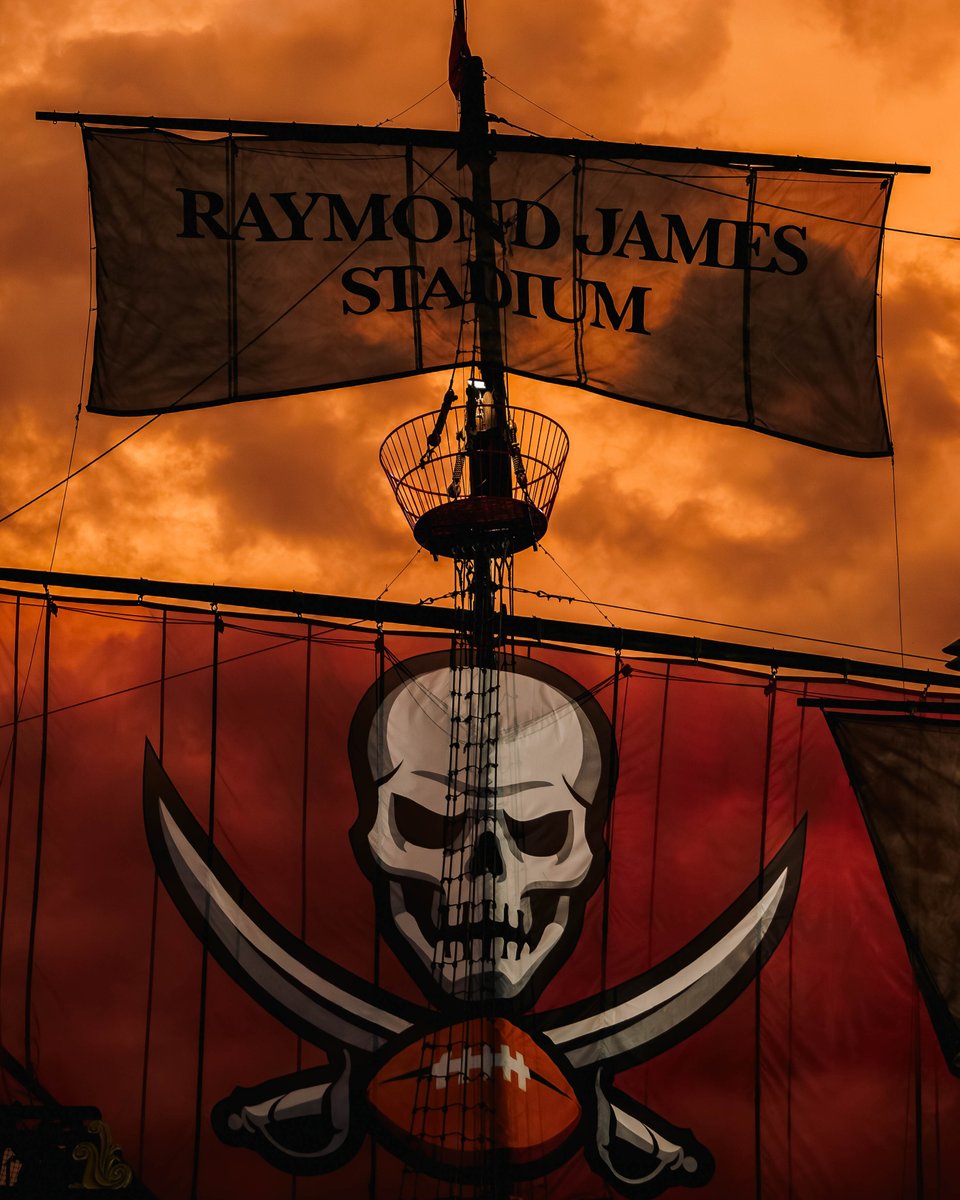 Buccaneers's tweet photo. There's no place like home 🏟️ https://t.co/TKnBlCuoD2