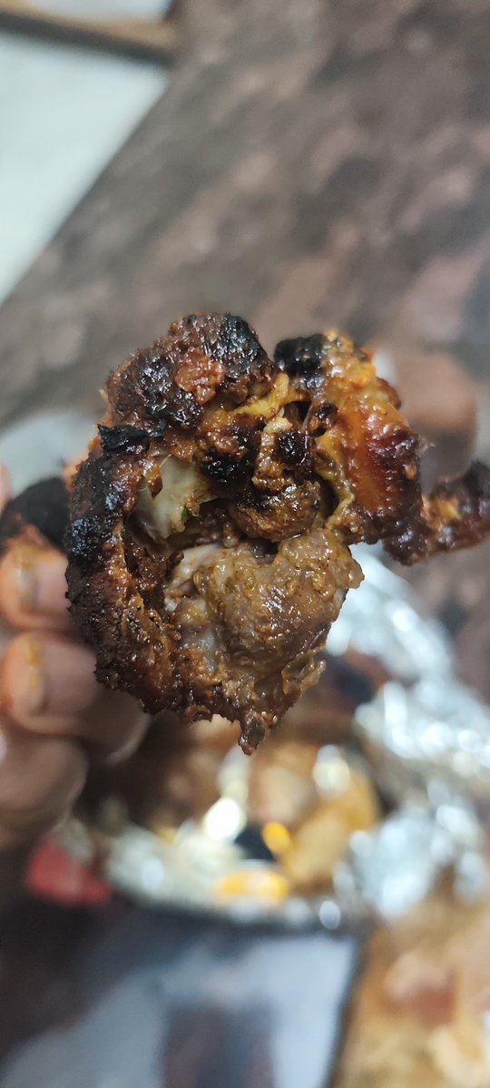 PramodPatil24's tweet photo. @Swiggy @SwiggyCares @swiggyCOMPLAIN  This are proof of how your venders serve food and hwen xistomer complaints. Your representative Laiba, Kavita &amp; Sarthak rejects the claims without giving resons. https://t.co/qLEGeT3435
