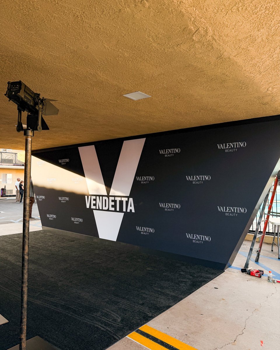 MadeFirstTn's tweet photo. Behind the scenes of our install for Valentino at the Safari Inn

Client &amp; Design: Blue Revolver
Fabrication: MadeFirst West

#vendetta #fabrication #experientialdesign #popup #behindthescenes https://t.co/u7CTcUllPT